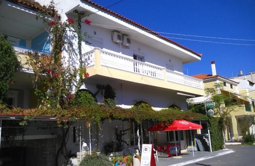 Ireon House | Karin & Nikos