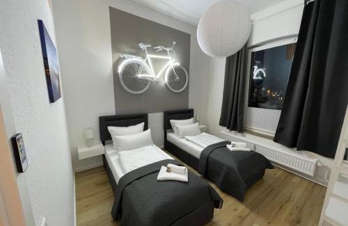 Rendsburg Apartment | Karizma - Stylisch Design - Innenstadt - Küche - Parkplatz - Internet