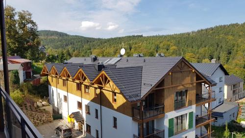 Karpacz Apartment | Karpatia Resort Apartament Krystallos z Balkonem i Widokiem na Góry