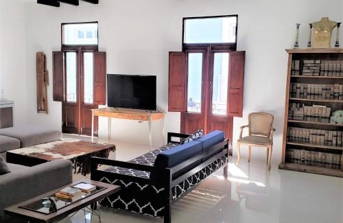 Old San Juan Apartment | KASA The Lofts 201 HUGE 2 bed 2 bath for 6 Washer Dryer