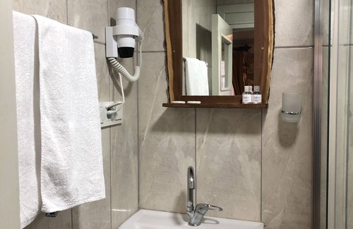 Ayvalik City Center Hotel | Kastoria Butik Pansiyon