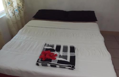 Luganville House | Kathy B Guesthouse