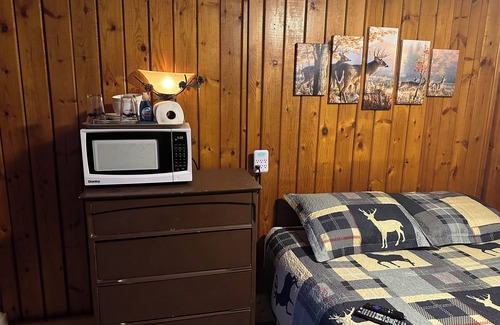 Fairview Hotel | Kauffman Motel Room 1 - Up north getaway room