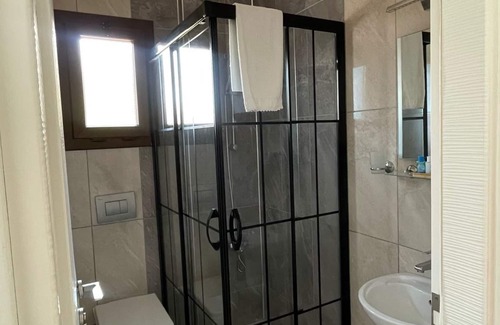 Karesi Bed & Breakfast | KAYA KORUĞU CUNDA