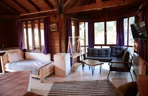 Sirince Hotel | Kayserkaya Cottages & Camping