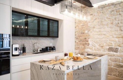 Quartier Saint-Ambroise Apartment | KAZA BELLA - Haut Marais Modern flat with small pool