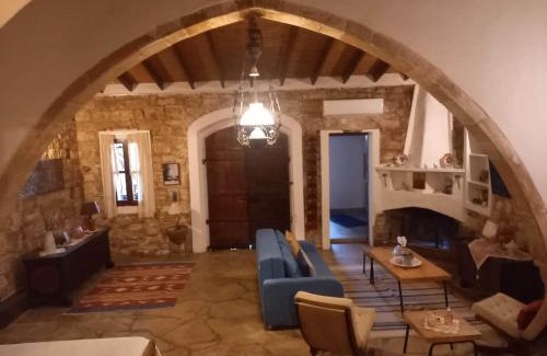 Lofou House | Kazani House Lofou