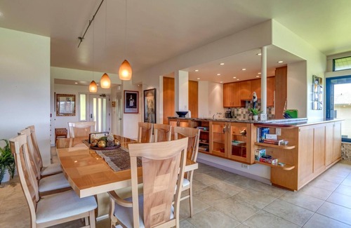 Kapalua Condo | KBM Resorts | Spacious 4-Bedroom Kapalua Ridge Villas Collection | Multi Unit Listing | Same Floor | Ocean Views | 2 Free Rental Cars! KRV-722/24