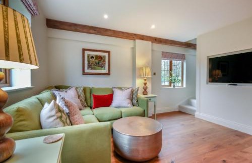 Pulborough House | Keeds Barn