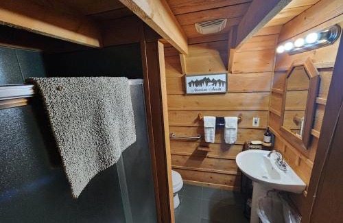 Mount Nebo House | Keepers Quarters
