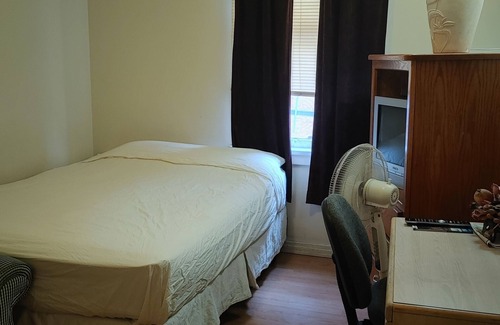 North End Hostel | Kelowna Okanagan Lake Hostel