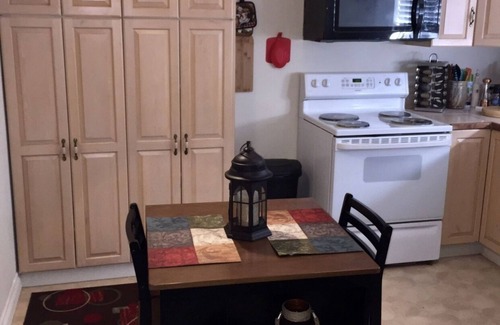 Kelseyville House | Kelseyville Riviera Beautiful “Lake View Home With Deck, BBQ, Fishing, Pool