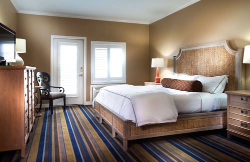 Clear Lake Shores Hotel | Kemah Boardwalk Inn