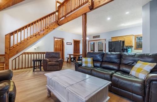 Indian Point Cabin | Kemper's Cabin in the Ozarks | Onsite amenities