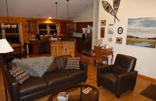 Friendsville House | Kendall Retreat @ Deep Creek Lake