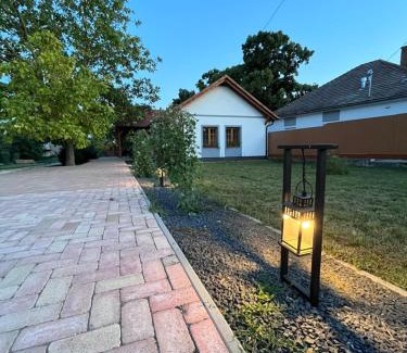 Balatonkenese Apartment | Kenessey Vendégház
