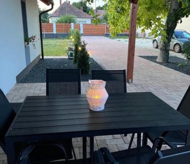 Balatonkenese Apartment | Kenessey Vendégház
