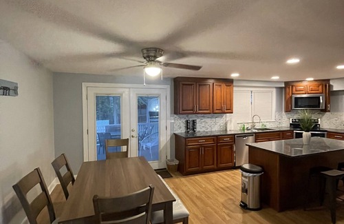 Kennett Square House | Kennett Square, Near Longwood Gardens & Downtown