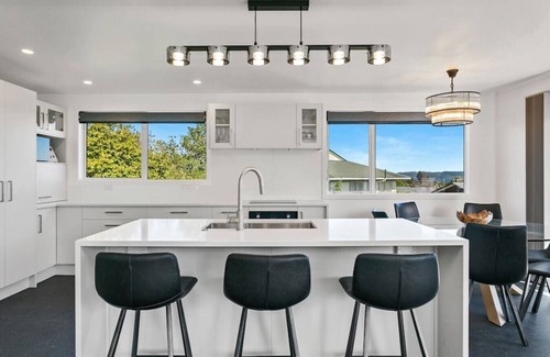 Richmond Heights House | Kensington Gem-Family Getaway in the heart of Taupo