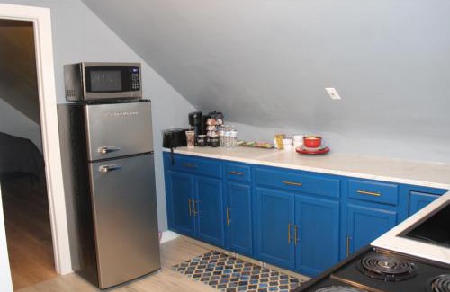 Ansonia Apartment | Keri APRN LLC