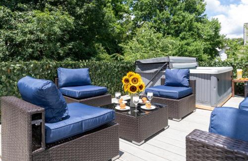 Kernersville House | Kernersville King Beds Hot Tub Arcade Firepit