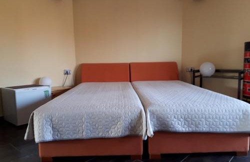 Tiszaujvaros Apartment | Kertvárosi Apartman