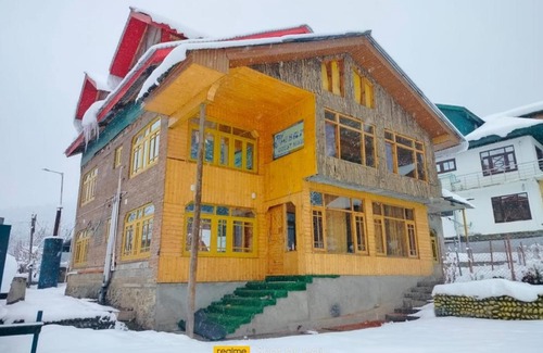 Pahalgam House | Kesar Guest House, Pahalgam