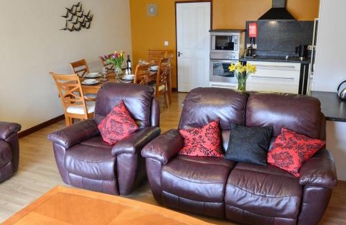 Horning House | Kestrel Cottage