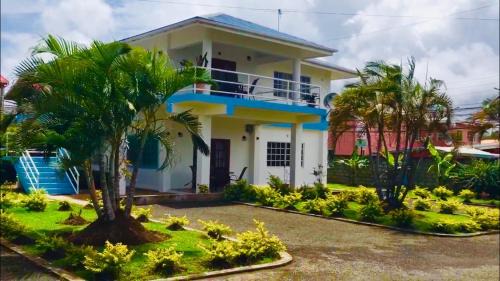 Lowlands Resort | Kevin's Court