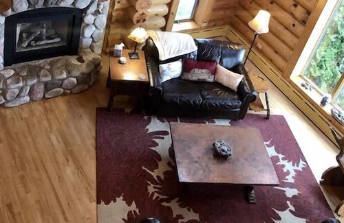 Houghton House | Keweenaw's Houghton Haven: Gorgeous all-seasons waterfront home!