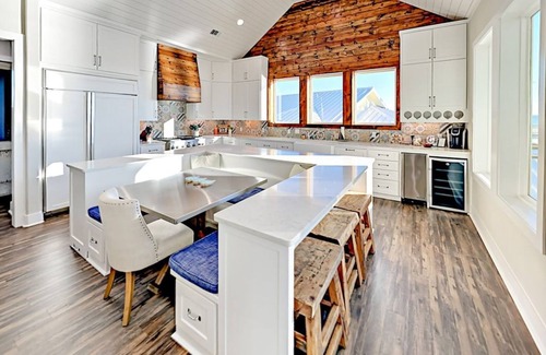 Key Allegro House | Key Allegro Modern Seaside Farmhouse