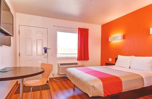 Macedonia Hotel | Key Inn Macedonia