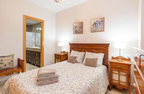 Parque Ayala Apartment | Keywise Perfect location next to María Zambrano STATION, central , beach ,pool and free Parking