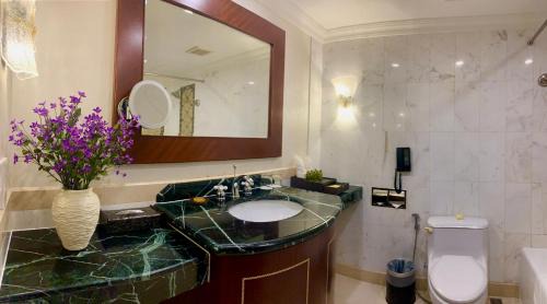 Mong Cai Hotel | Khách sạn Quốc tế Lợi Lai - Li Lai International Hotel