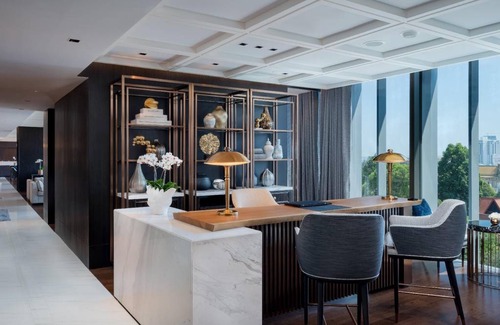 Daun Penh Hotel | 101 m² Hotel ∙ 2 bedrooms ∙ 127 guests
