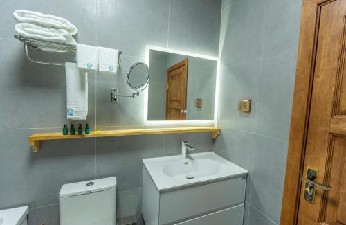 Tsetserleg Hotel | Khangain Tugul Hotel