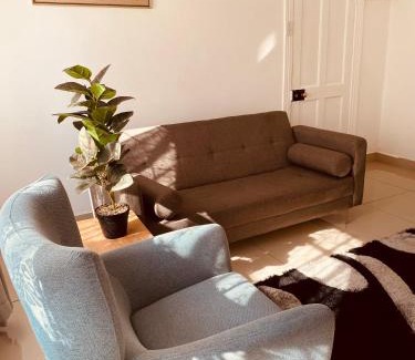 Ekurhuleni House | khayelihle guest house