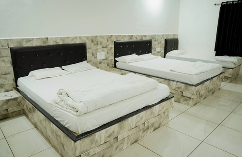 Una Hotel | khodal Resort
