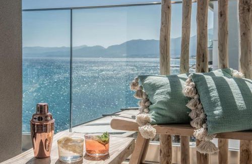 Limenas Chersonisou Apartment | Khroma Luxury Suite 3- Beach front apartment