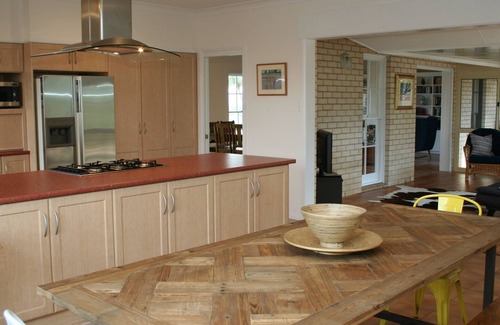 Kia Ora House | Kia Ora Lookout Retreat