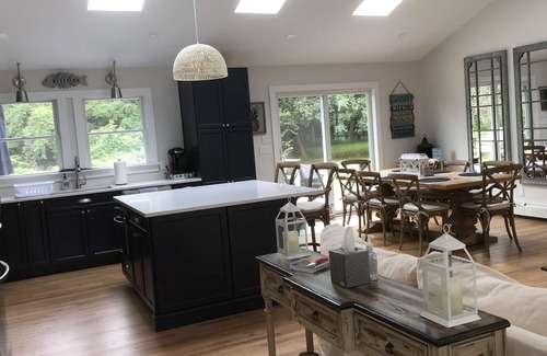 The Heights House | Kick back and unwind
