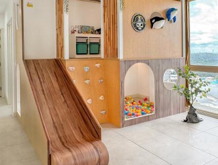 Medini Apartment | KidsVille Slide AquaZone Afiniti I Walk to Legoland JB, Johor Bahru, Malaysia