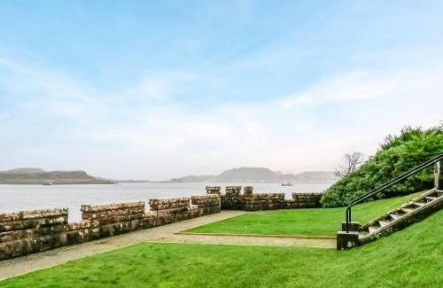 Oban House | Kilbowie Retreat