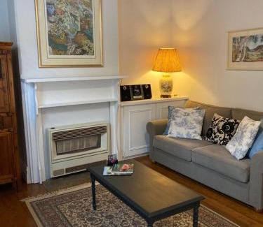 Benalla House | Kilparney House