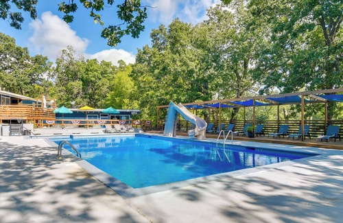 Kimberling City Cottage | Kimberling City Oasis: Boat Slip, Kayaks & More!
