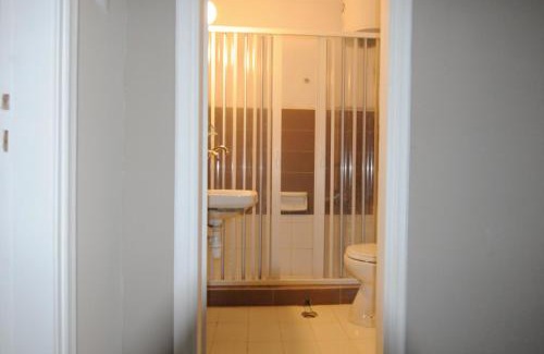 Agii Apostoli Apartment | Kinetta Apartments