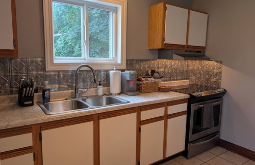 Mansfield Apartment | king Bed & a Sofa Queen bed in private Apt in Center of Mansfield
