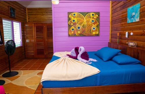Placencia Hotel | King Lewey's Island Resort