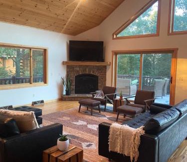 Necedah House | King's Castle - Lake Cabin with Beach, Dock, Kayaks, Game Rm and Bar