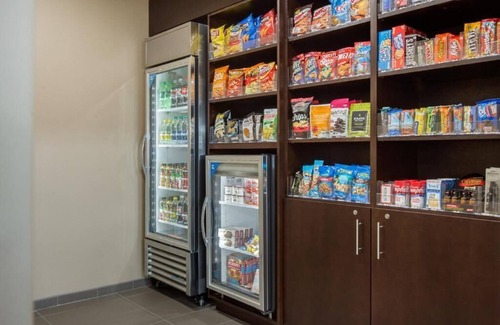 Franklin Park Apartment | King Suite with Roll-in-Shower - Accessible/Non-Smoking